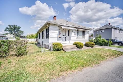 2 Williams St, Ludlow, MA 01056 photo 2