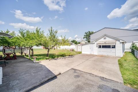 2 Williams St, Ludlow, MA 01056 photo 29