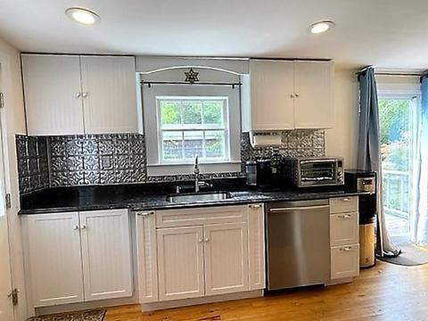 3 Oak St, Barnstable, MA 02601 photo 3