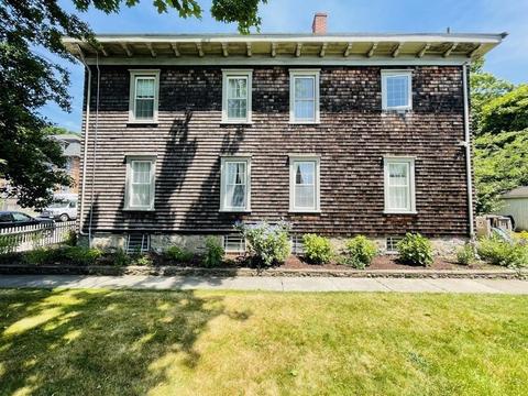 65 Grove St, Fall River, MA 02720 photo 4