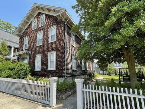 65 Grove St, Fall River, MA 02720 photo 1