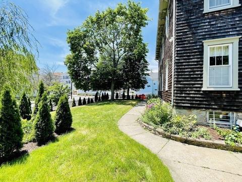 65 Grove St, Fall River, MA 02720 photo 6