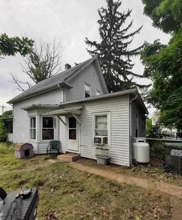 105 Maple St, Ware, MA 01082 photo 4