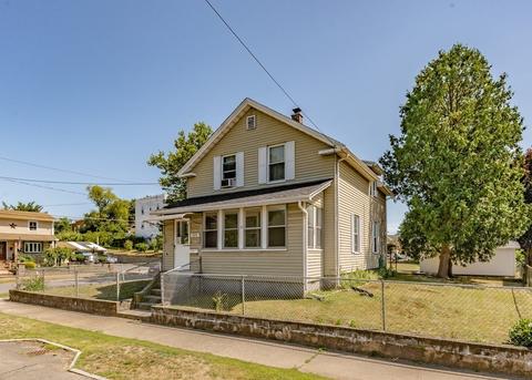 1439 Worcester St, Springfield, MA 01151 photo 2