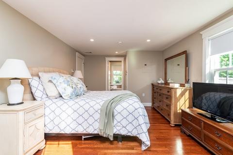 70 Maple Pl, Dedham, MA 02026 photo 14