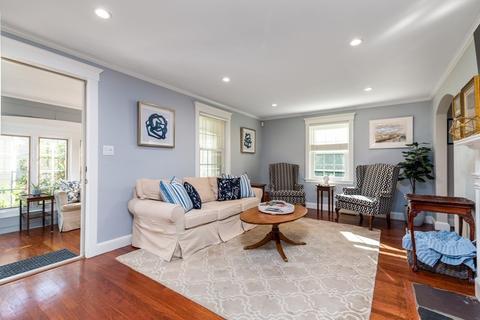 70 Maple Pl, Dedham, MA 02026 photo 9