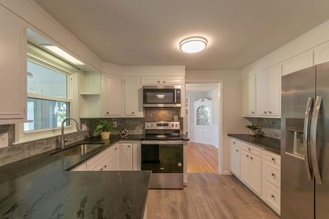 19 Robin Rd, Longmeadow, MA 01106 photo 9