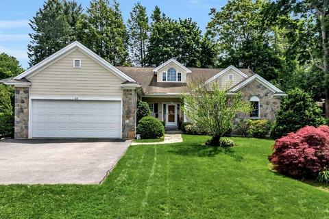 46 Howard St, Reading, MA 01867 photo 2
