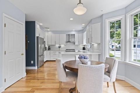 46 Howard St, Reading, MA 01867 photo 6