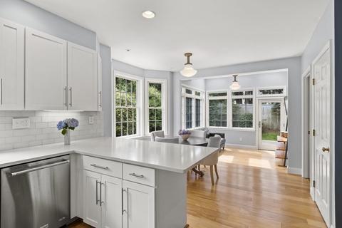 46 Howard St, Reading, MA 01867 photo 7