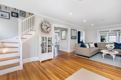 8 Pickwick Rd, Marblehead, MA 01945 photo 6