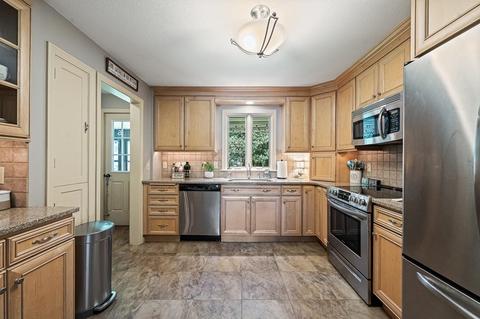 226 Maple Rd, Longmeadow, MA 01106 photo 8