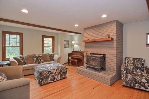 207 North St, Upton, MA 01568 photo 14