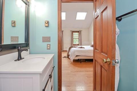 207 North St, Upton, MA 01568 photo 31
