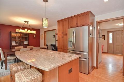 207 North St, Upton, MA 01568 photo 8