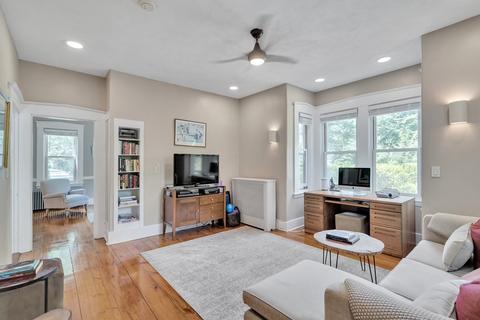 27 Walnut St, Needham, MA 02492 photo 5
