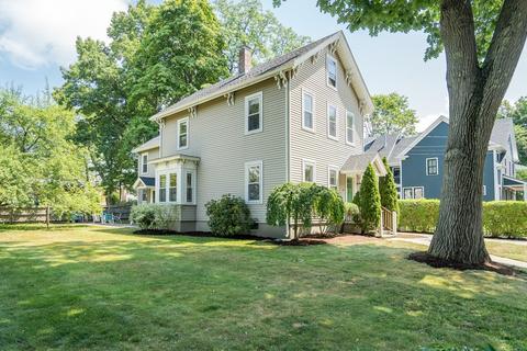 27 Walnut St, Needham, MA 02492 photo 1