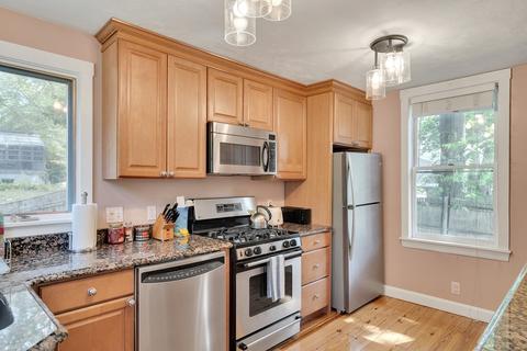 27 Walnut St, Needham, MA 02492 photo 8