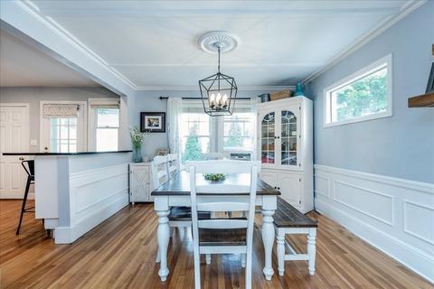 2 Pilgrim Rd, Marblehead, MA 01945 photo 9