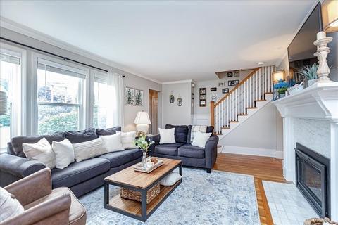 2 Pilgrim Rd, Marblehead, MA 01945 photo 11