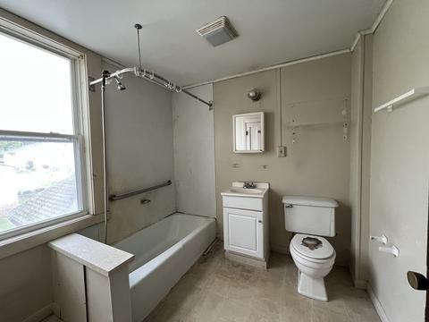 7 Spring, Ware, MA 01082 photo 10