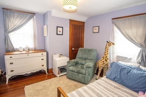 9 W Green St, Easthampton, MA 01027 photo 24
