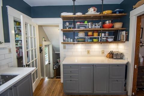 9 W Green St, Easthampton, MA 01027 photo 13