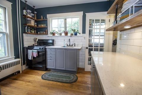 9 W Green St, Easthampton, MA 01027 photo 14
