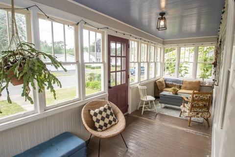 9 W Green St, Easthampton, MA 01027 photo 6