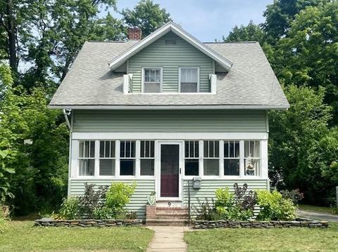 9 W Green St, Easthampton, MA 01027 photo 1