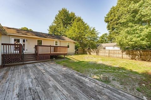 410 Holcomb Rd, Springfield, MA 01118 photo 8