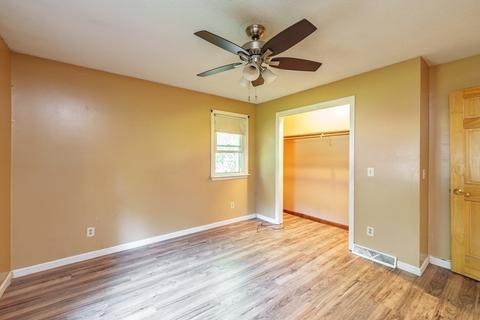 410 Holcomb Rd, Springfield, MA 01118 photo 26