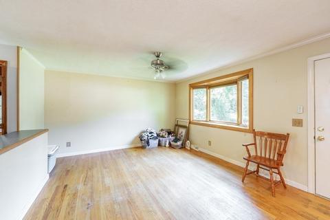 410 Holcomb Rd, Springfield, MA 01118 photo 13