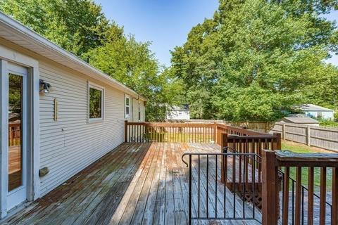 410 Holcomb Rd, Springfield, MA 01118 photo 6