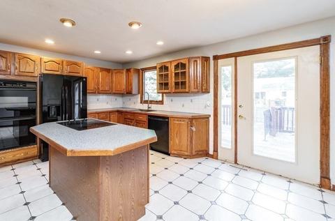 410 Holcomb Rd, Springfield, MA 01118 photo 20