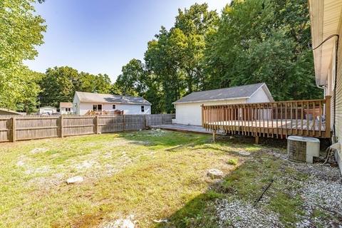 410 Holcomb Rd, Springfield, MA 01118 photo 9