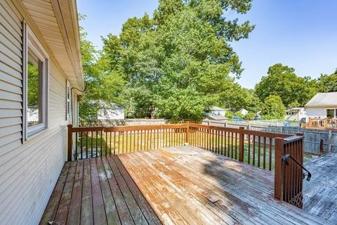 410 Holcomb Rd, Springfield, MA 01118 photo 7