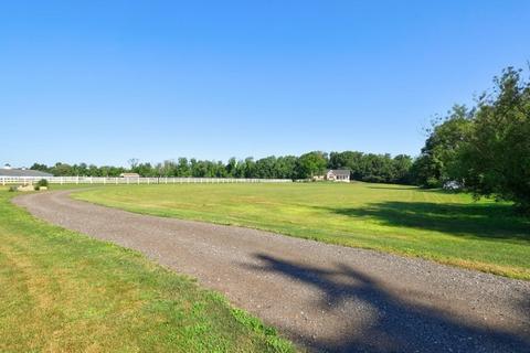 480 Boston Rd, Sutton, MA 01590 photo 2