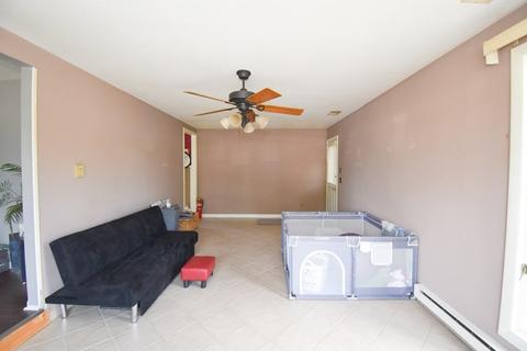 47 Aspen Rd, Springfield, MA 01128 photo 8