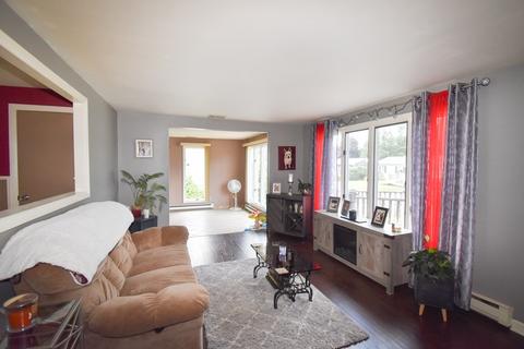 47 Aspen Rd, Springfield, MA 01128 photo 6