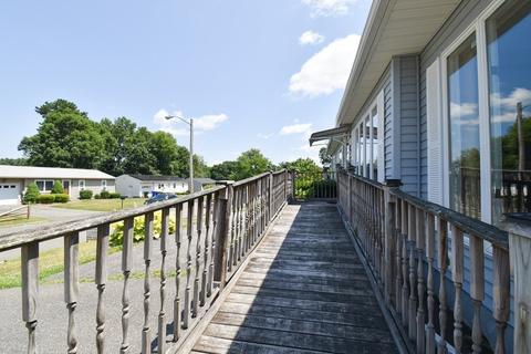 47 Aspen Rd, Springfield, MA 01128 photo 4