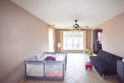 47 Aspen Rd, Springfield, MA 01128 photo 11