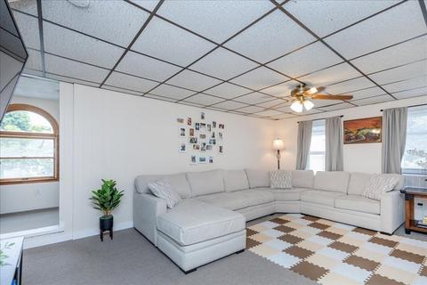 491 Central St, Saugus, MA 01906 photo 3
