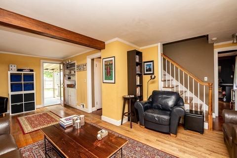 60 Saxony Rd, Framingham, MA 01701 photo 15
