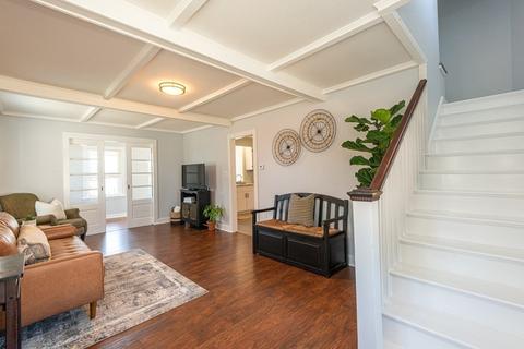 39 Crescent Ave, Beverly, MA 01915 photo 11