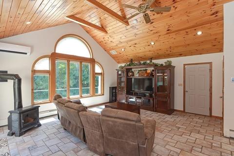 15 Skyview Ln, Webster, MA 01570 photo 17