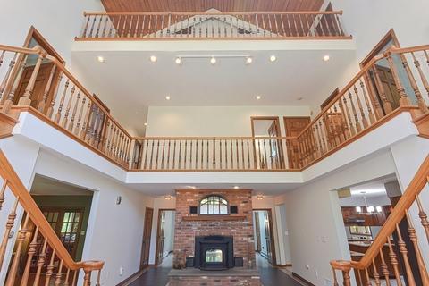 15 Skyview Ln, Webster, MA 01570 photo 4