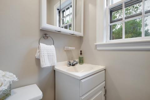 355 Appleton St, Arlington, MA 02476 photo 12