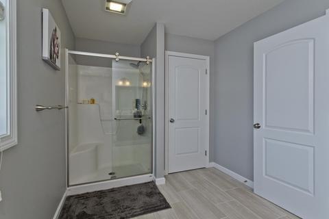 13 Wells St, Springfield, MA 01104 photo 17