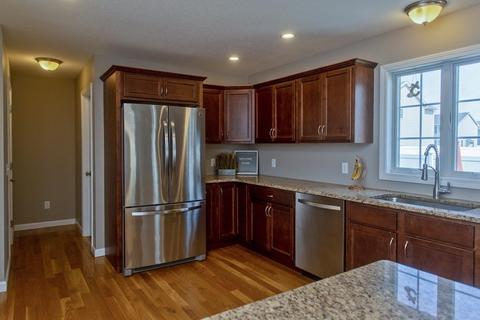 13 Wells St, Springfield, MA 01104 photo 9